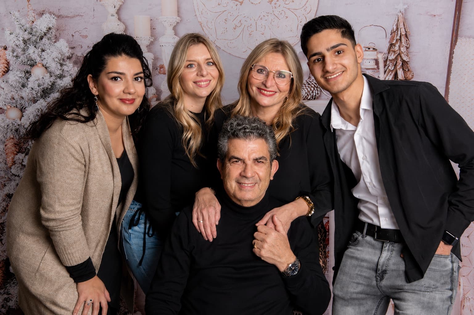 Das Familienteam von Haarmoden Pina in Saarlouis-Roden